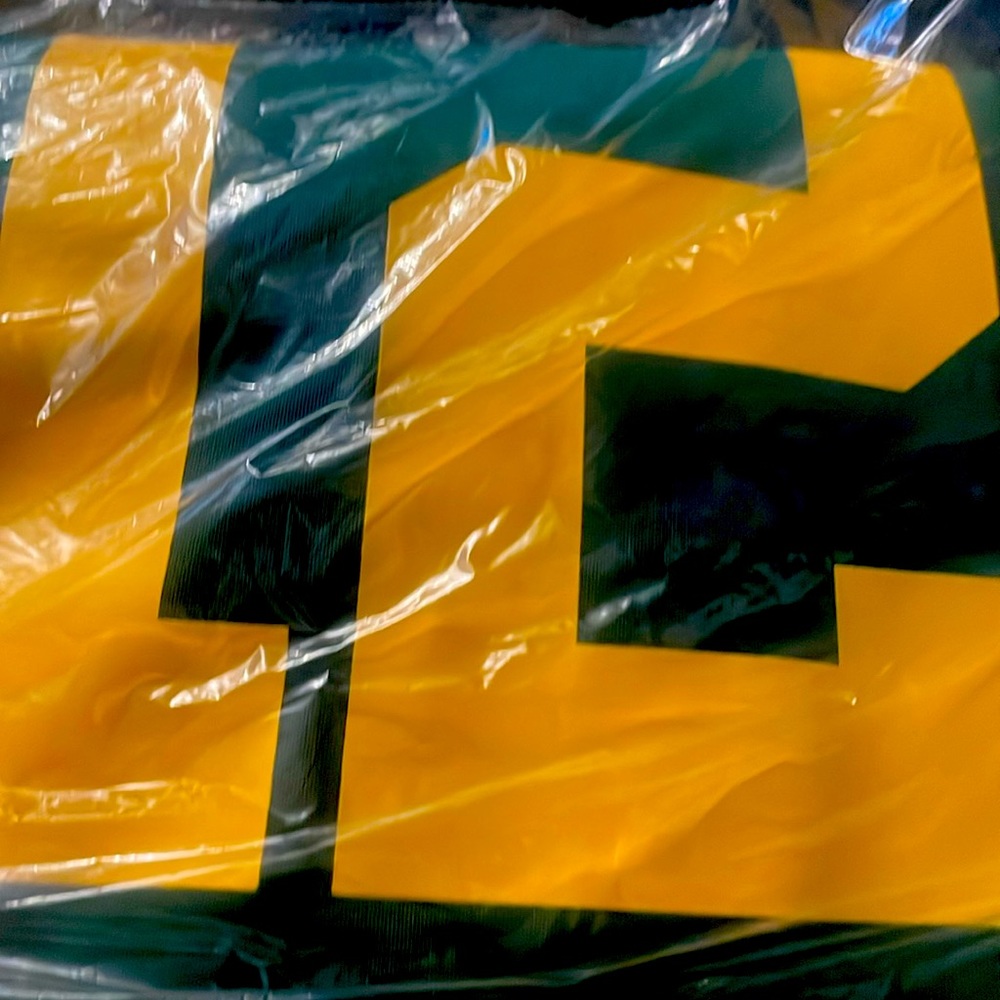 Throwback Aaron Rodger’s Packers Alternate